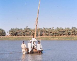 يا ليل أبقالي شاهد على نار شوقي وجنوني.. التوقيع: لا يزال صوتك الفرح